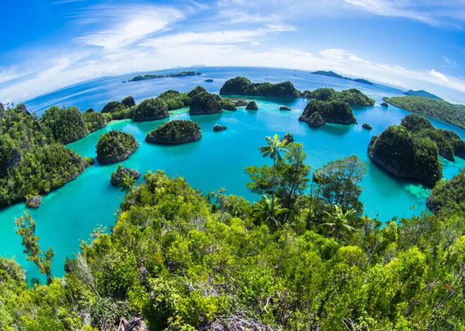 9 Rekomendasi Tempat Wisata Alam Keindahan Papua